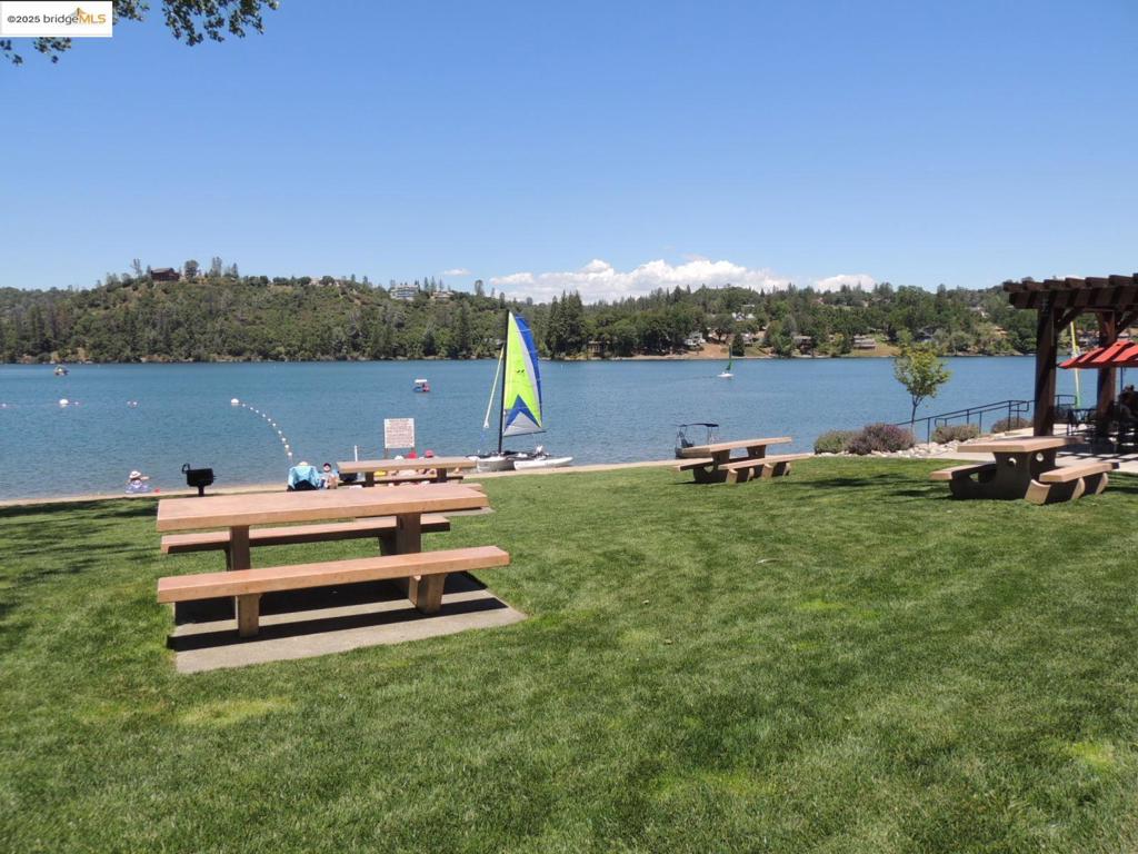 20915 Elderberry Way, Groveland, CA 95321-9335
