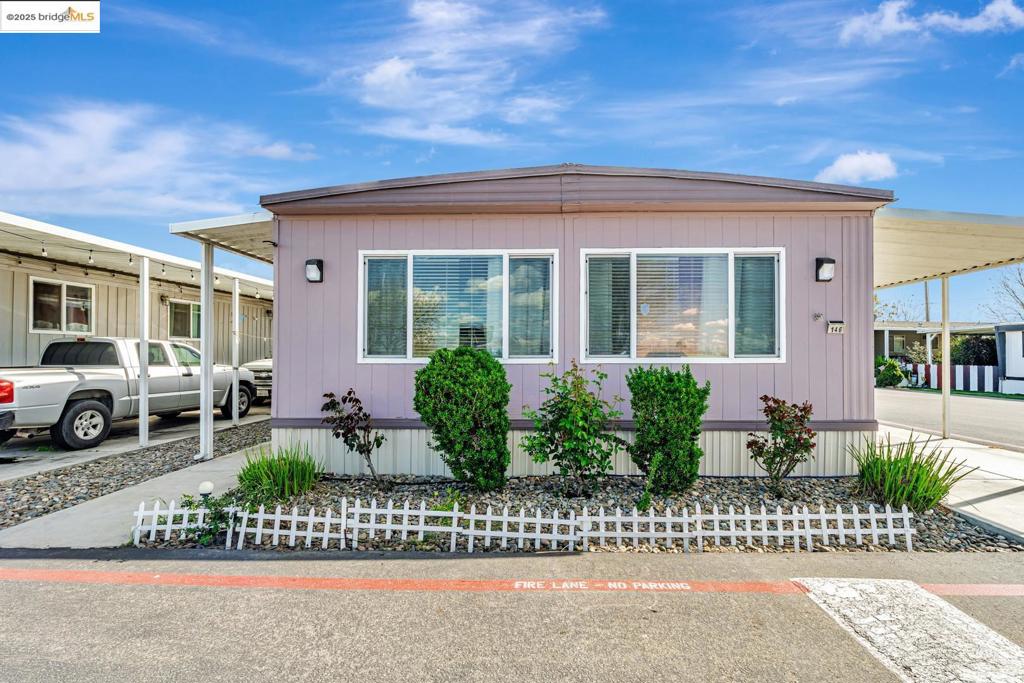 8200 Jantzen RD, Modesto, CA 95357