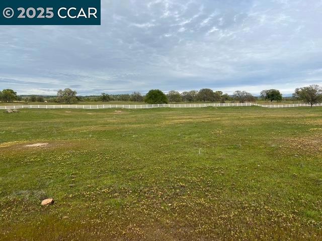 6 Frenchbar Rd, La Grange, CA 95329