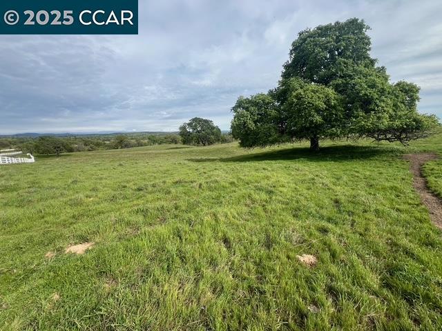 7 Nice Court, La Grange, CA 95329