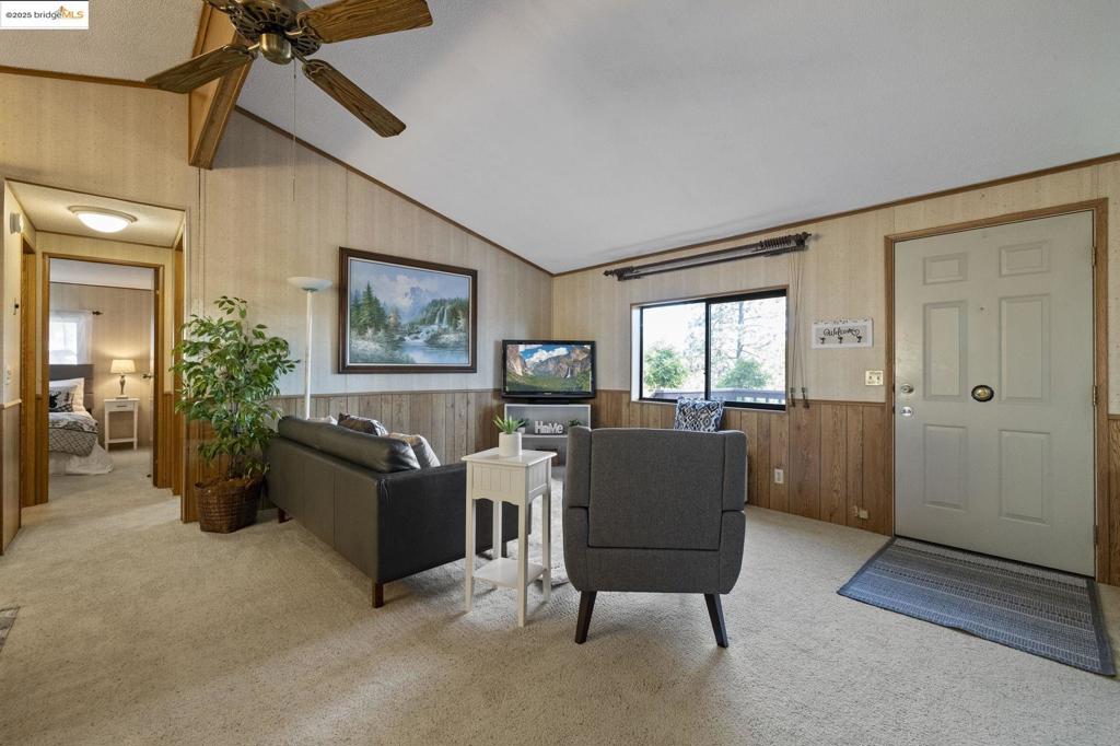 22690 Prospect Heights, Groveland, CA 95321-9390