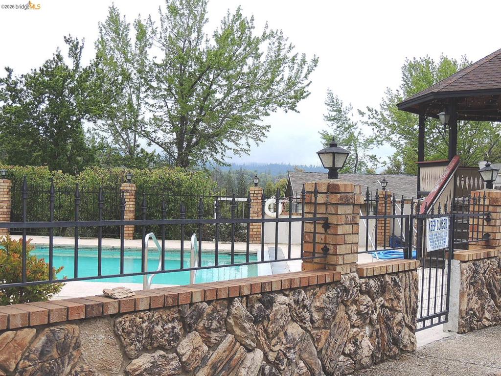 22690 Prospect Heights, Groveland, CA 95321-9390