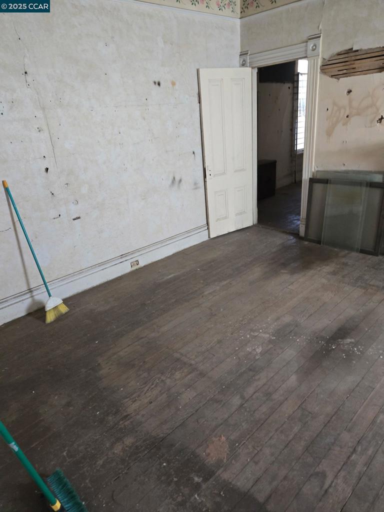 151 S 3Rd Ave, Oakdale, CA 95361