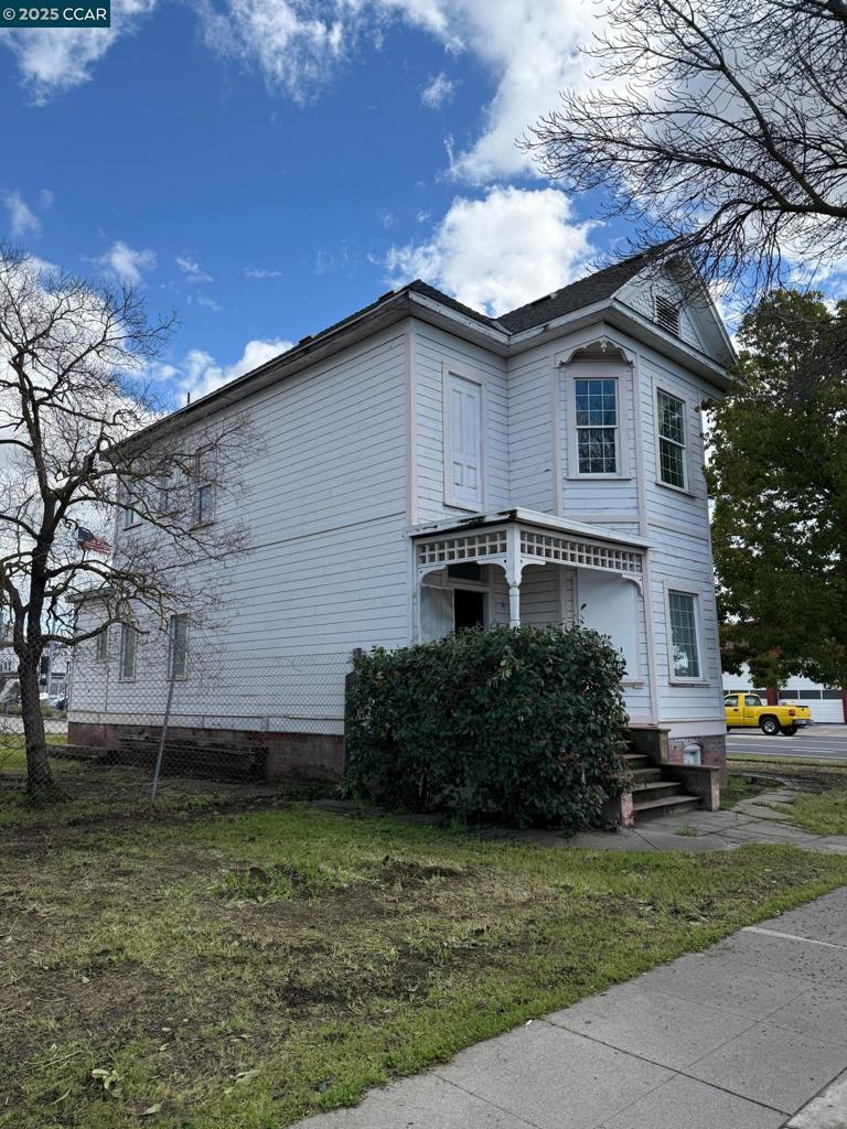 161 S 3Rd Ave, Oakdale, CA 95361