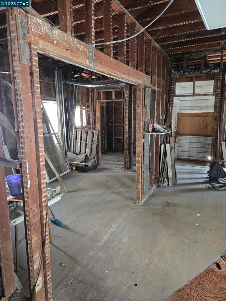 161 S 3Rd Ave, Oakdale, CA 95361