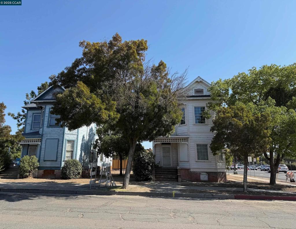 161 S 3Rd Ave, Oakdale, CA 95361