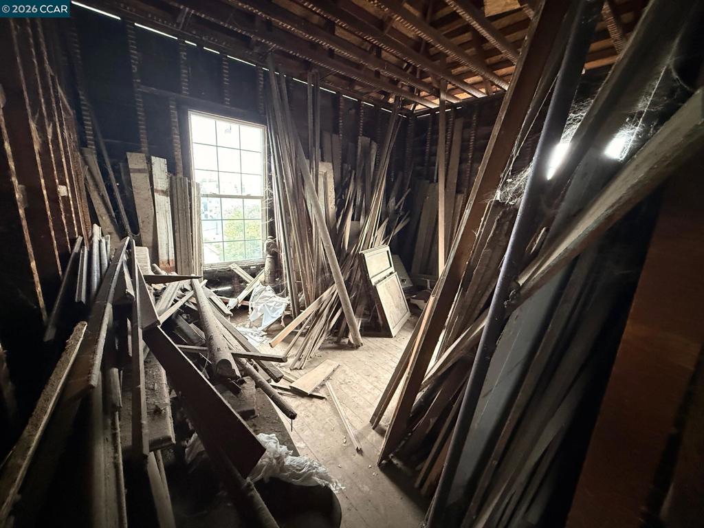 161 161 S 3rd Ave, Oakdale, CA 95361