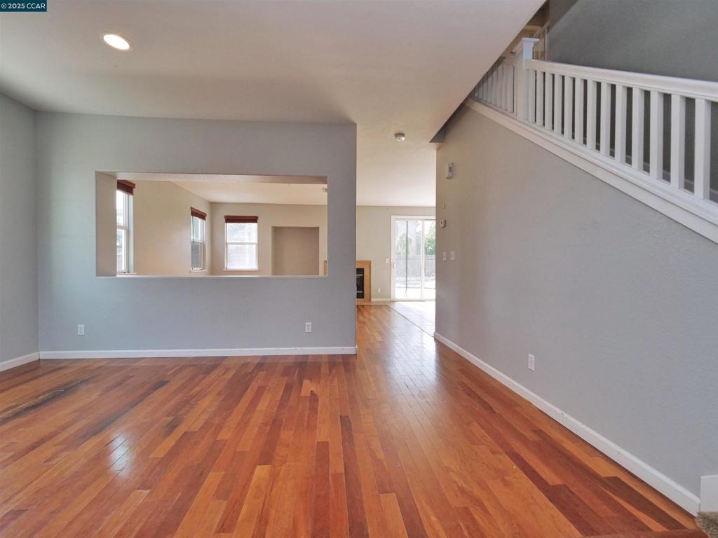 2035 Pasado Avenue, Manteca, CA 95336-7070