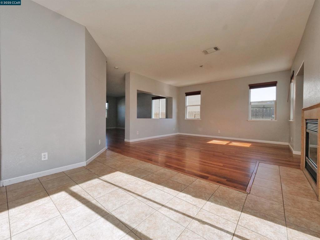 2035 Pasado Avenue, Manteca, CA 95336-7070