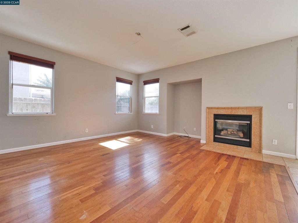 2035 Pasado Avenue, Manteca, CA 95336-7070