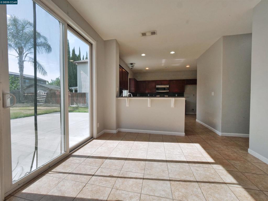 2035 Pasado Avenue, Manteca, CA 95336-7070