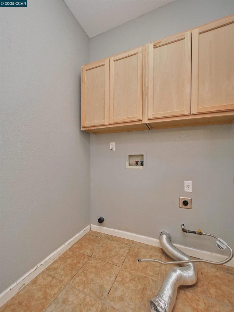 2035 Pasado Avenue, Manteca, CA 95336-7070