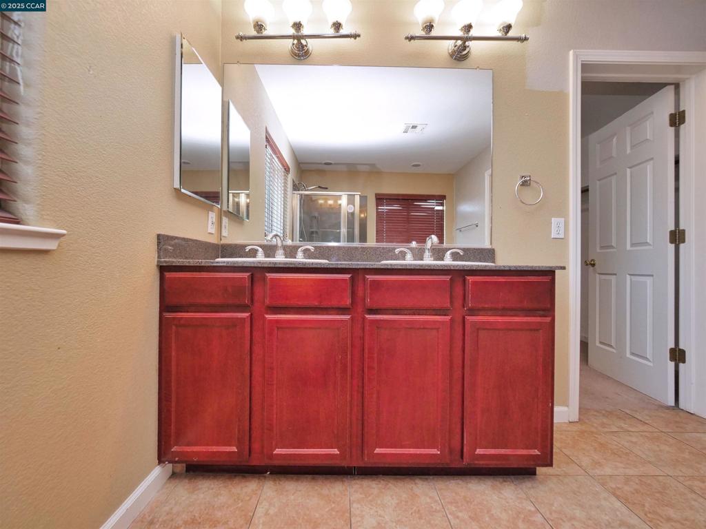 2035 Pasado Avenue, Manteca, CA 95336-7070