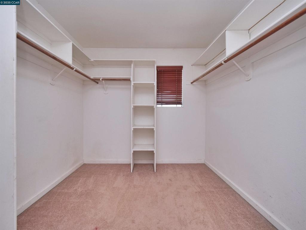 2035 Pasado Avenue, Manteca, CA 95336-7070