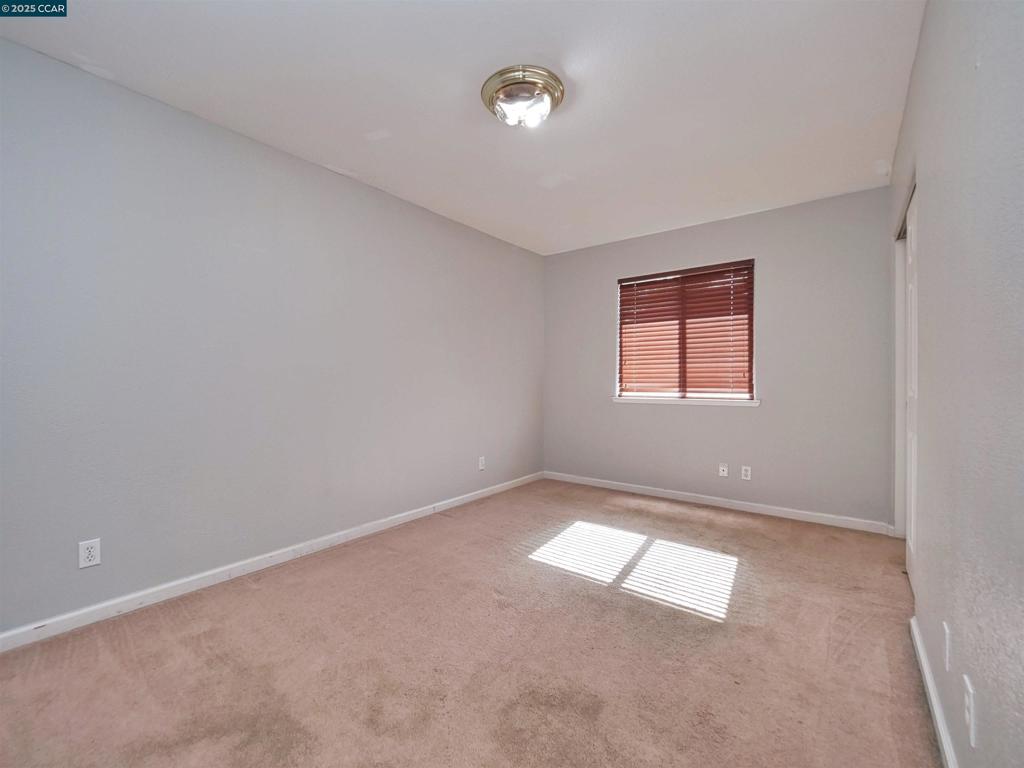 2035 Pasado Avenue, Manteca, CA 95336-7070