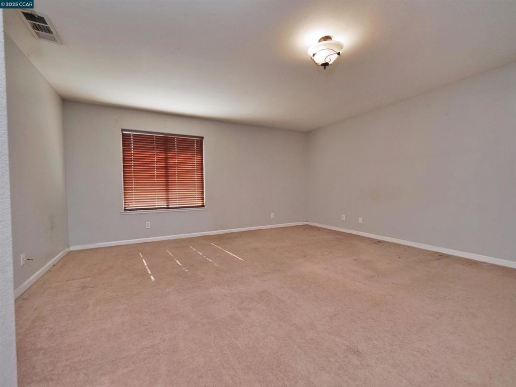 2035 Pasado Avenue, Manteca, CA 95336-7070