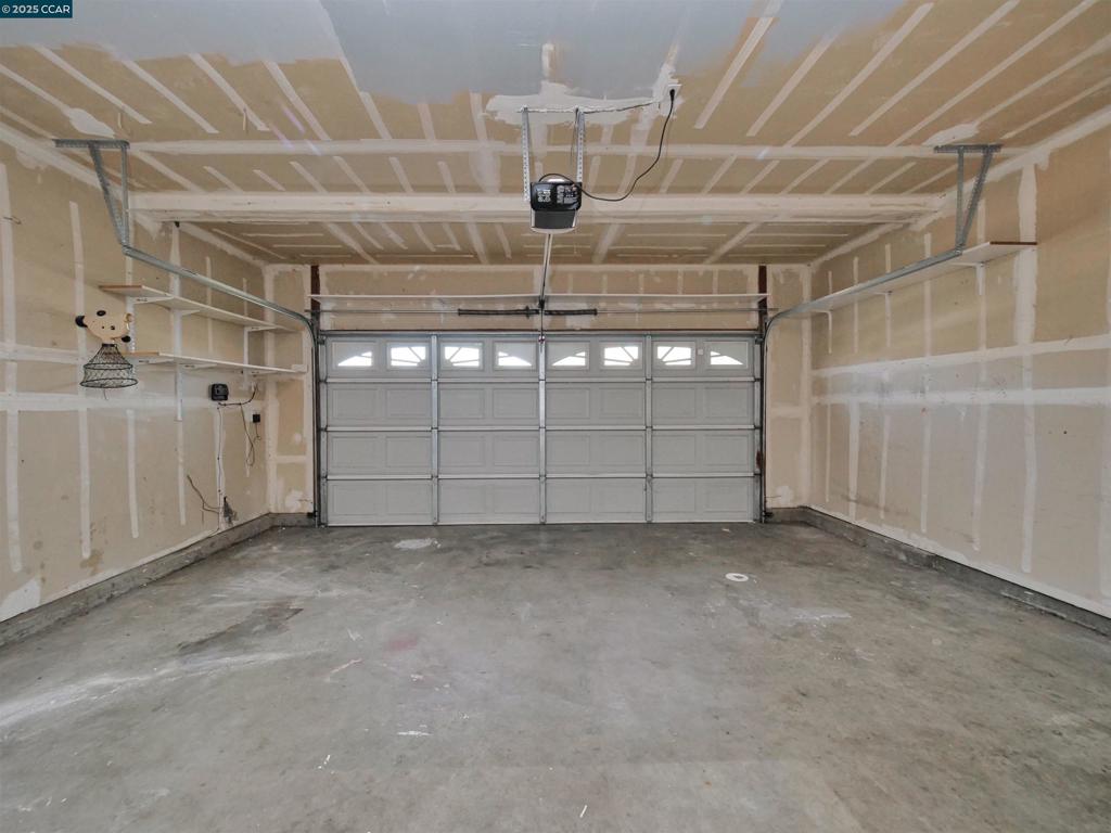 2035 Pasado Avenue, Manteca, CA 95336-7070