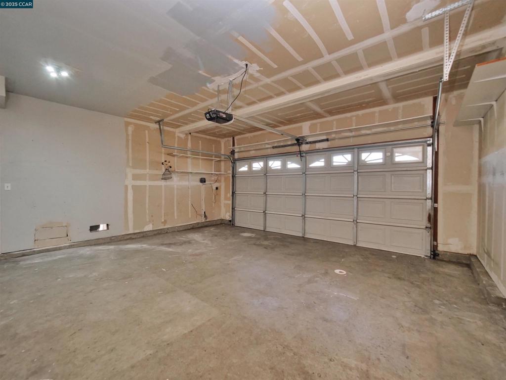 2035 Pasado Avenue, Manteca, CA 95336-7070