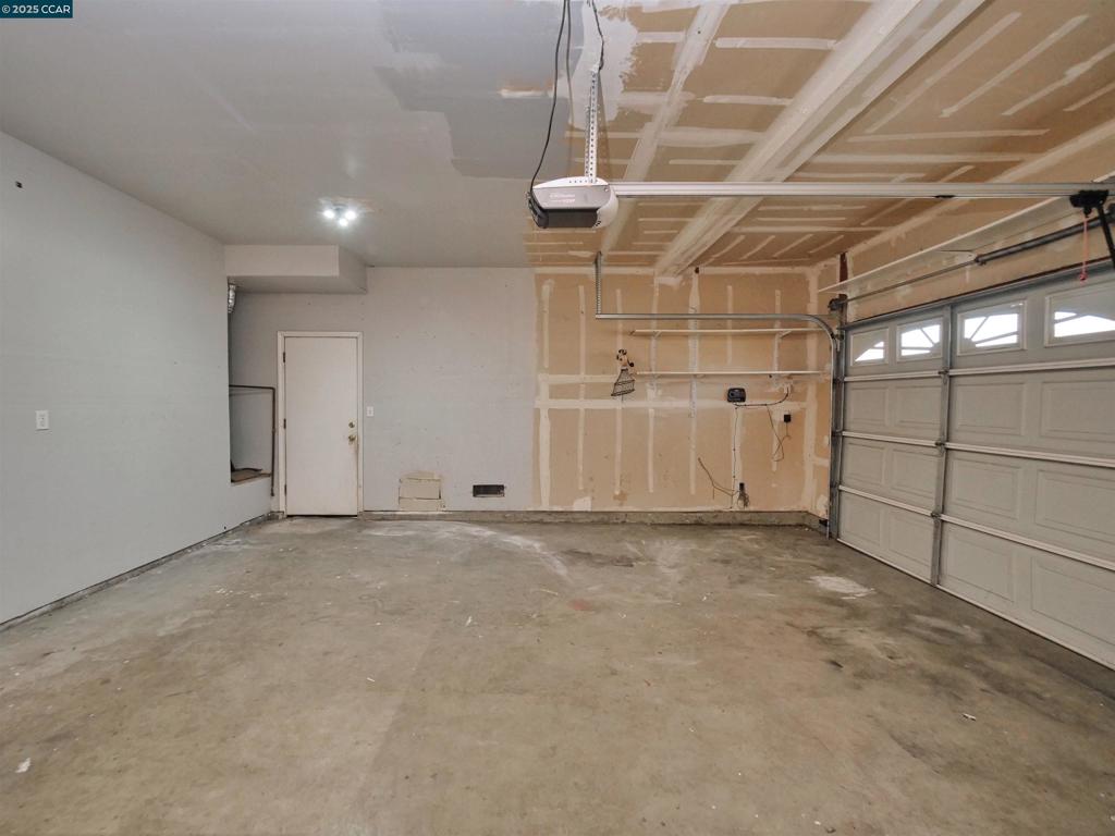 2035 Pasado Avenue, Manteca, CA 95336-7070