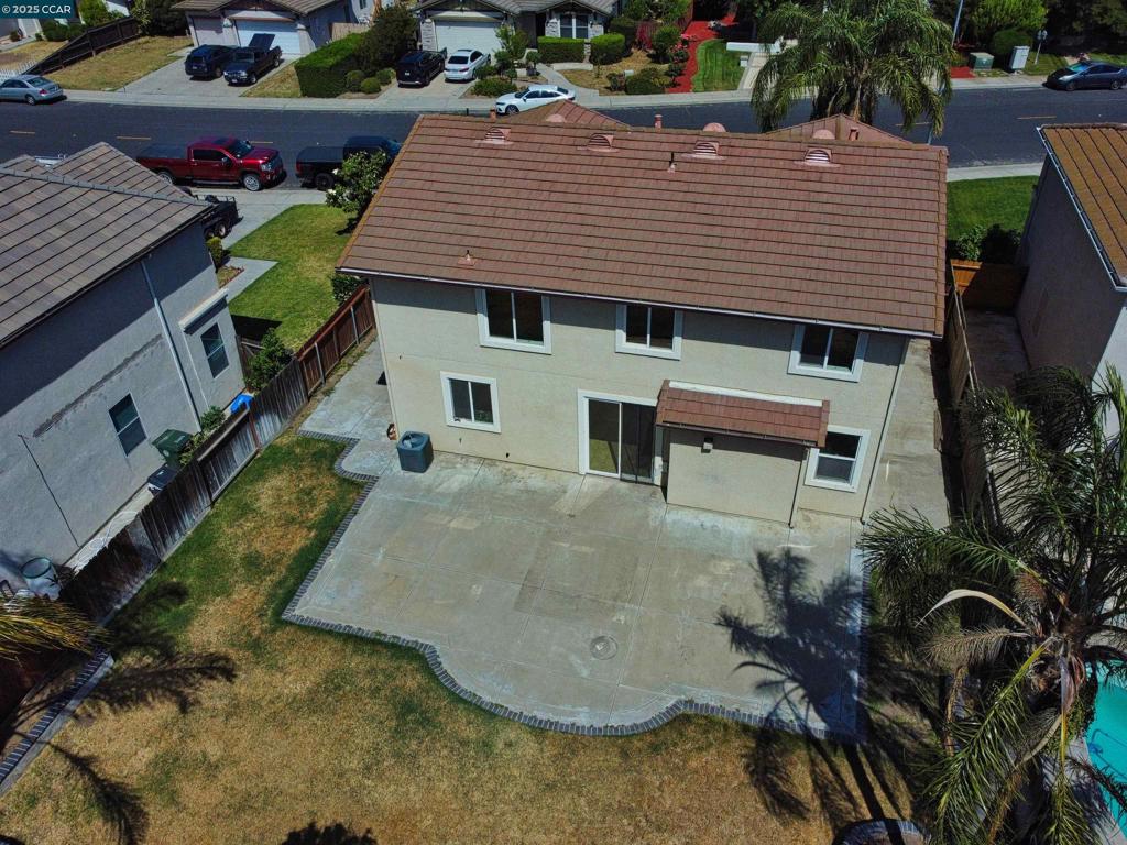 2035 Pasado Avenue, Manteca, CA 95336-7070