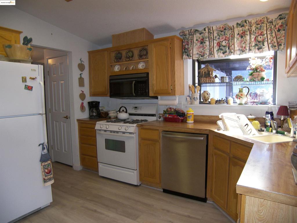 22690 Hidden Hollow Rd., Groveland, CA 95321