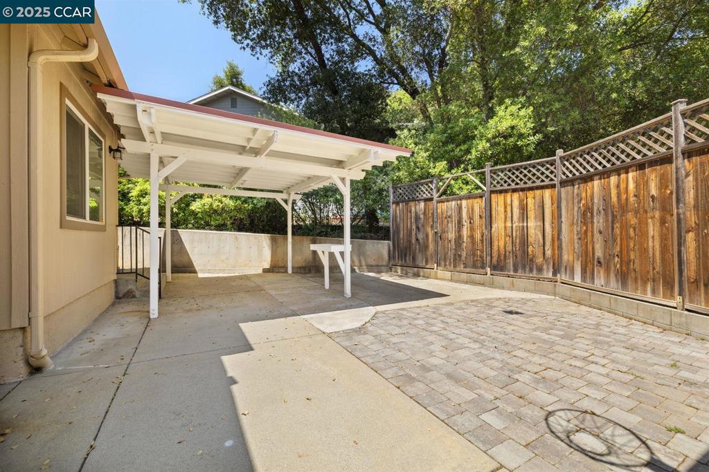 395 N Arbona Cir, Sonora, CA 95370