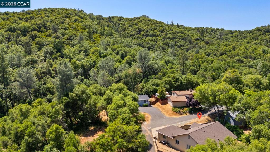 395 N Arbona Cir, Sonora, CA 95370