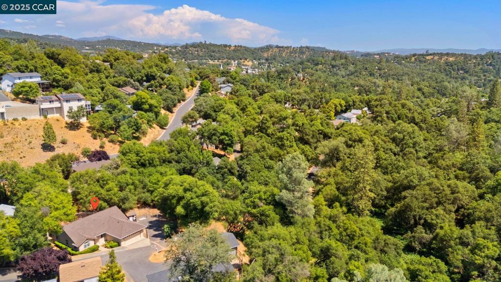 395 N Arbona Cir, Sonora, CA 95370