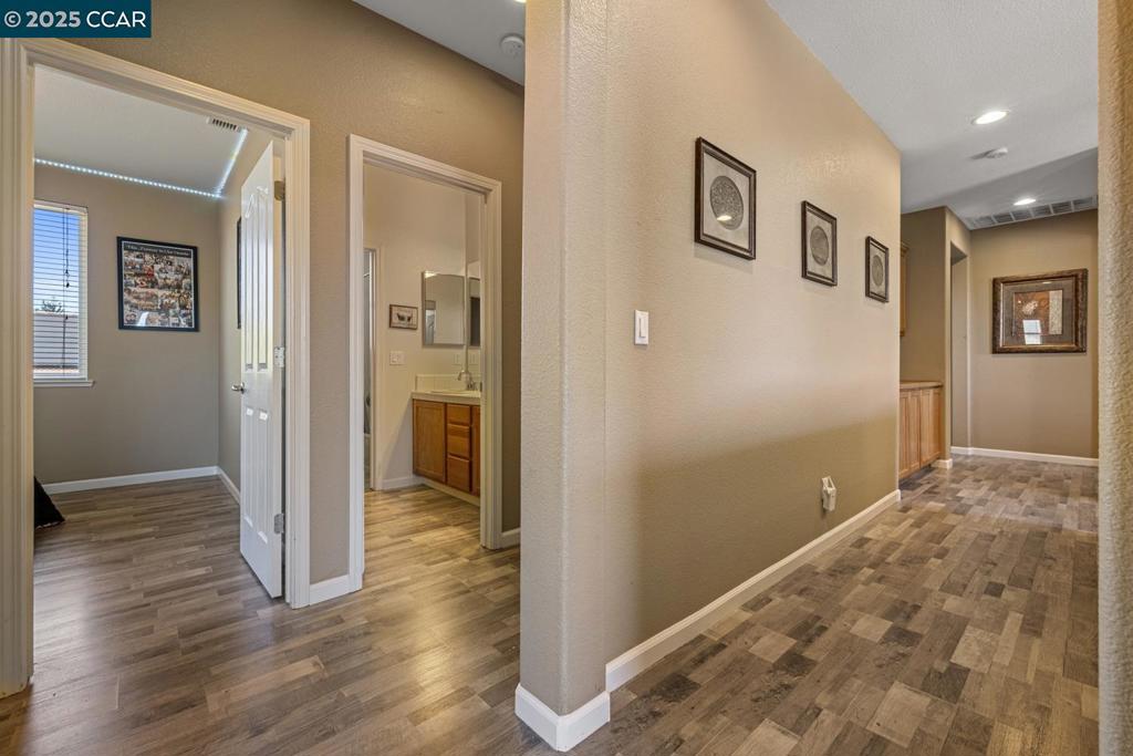 1117 Van Gogh Lane, Patterson, CA 95363