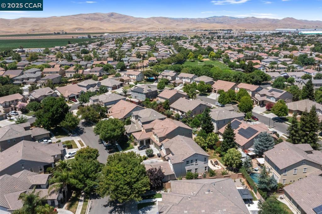 1117 Van Gogh Lane, Patterson, CA 95363