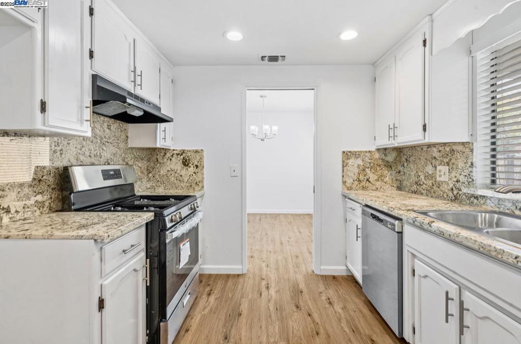 1272 Eastridge pl, Manteca, CA 95336