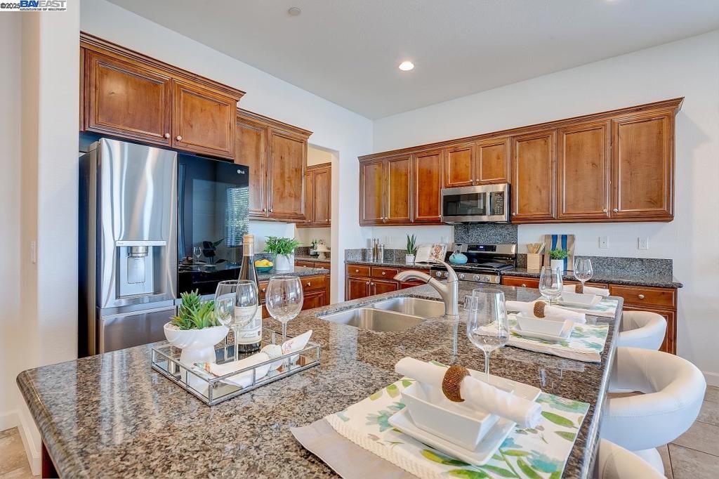 1440 Riva Trigoso Dr, Manteca, CA 95337