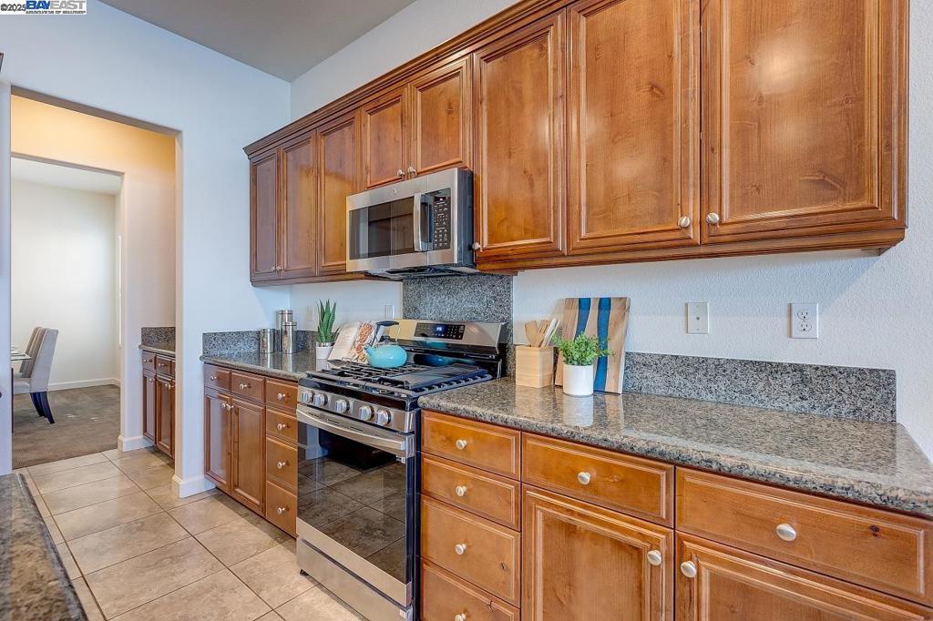 1440 Riva Trigoso Dr, Manteca, CA 95337