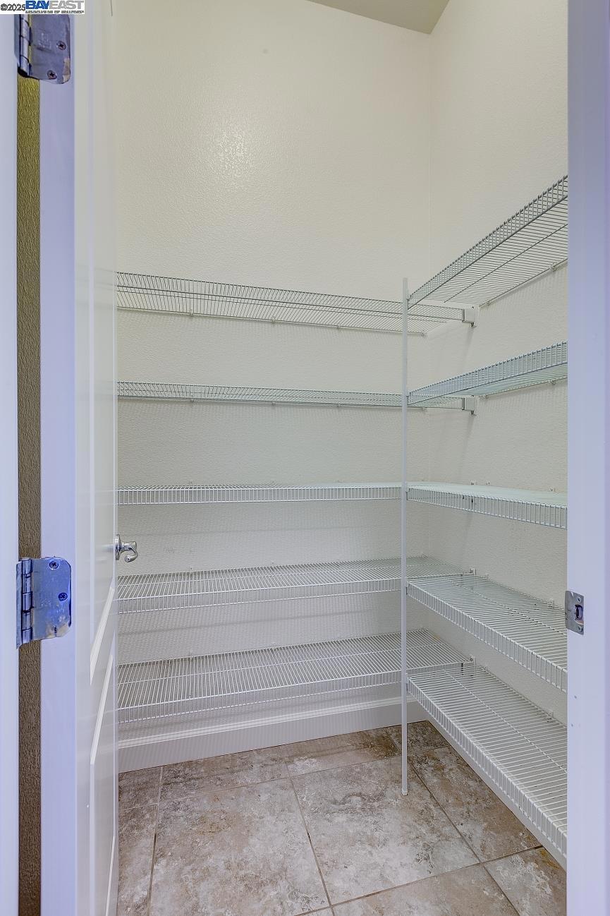 1440 Riva Trigoso Dr, Manteca, CA 95337