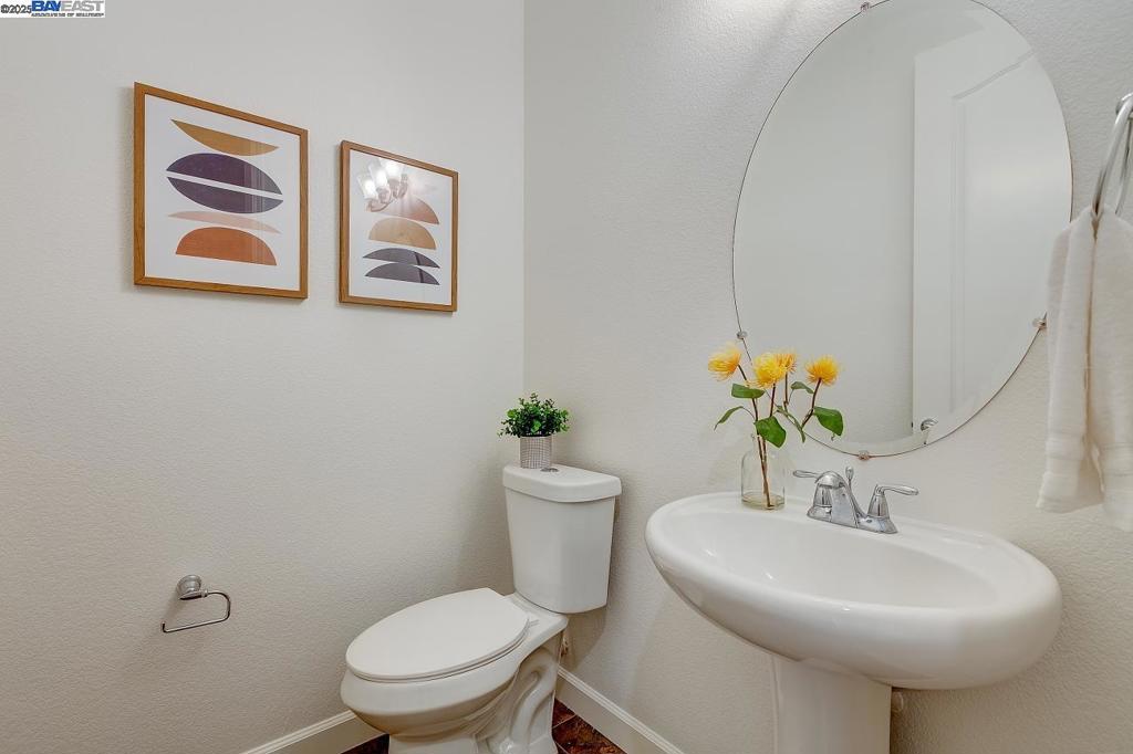 1440 Riva Trigoso Dr, Manteca, CA 95337