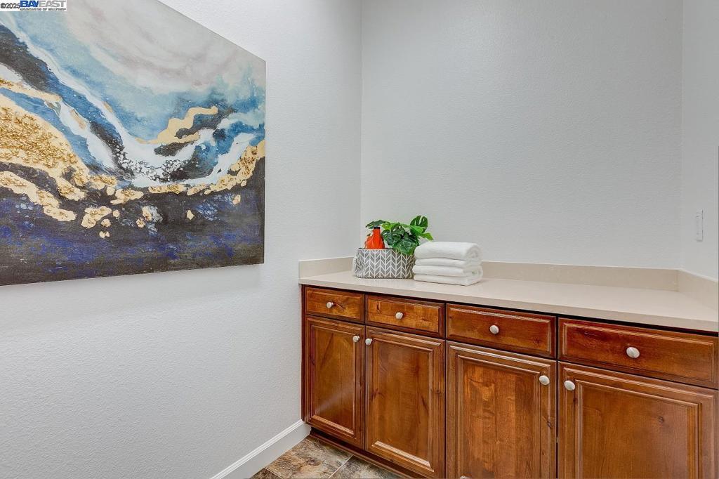 1440 Riva Trigoso Dr, Manteca, CA 95337