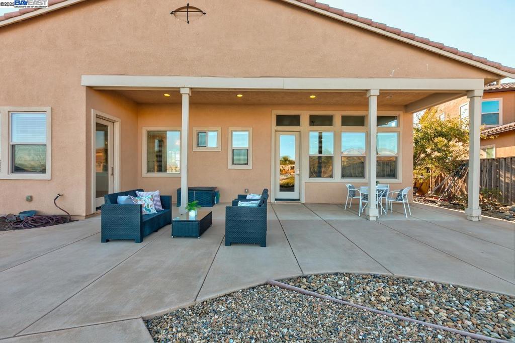 1440 Riva Trigoso Dr, Manteca, CA 95337