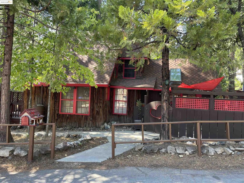 22846 Fuller Rd, Twain Harte, CA 95383
