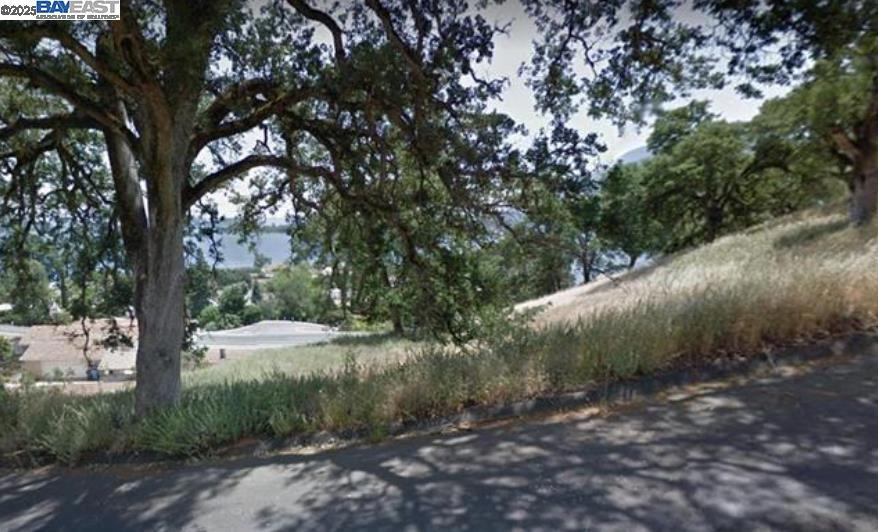 7720 Verna Way, Lucerne, CA 95458