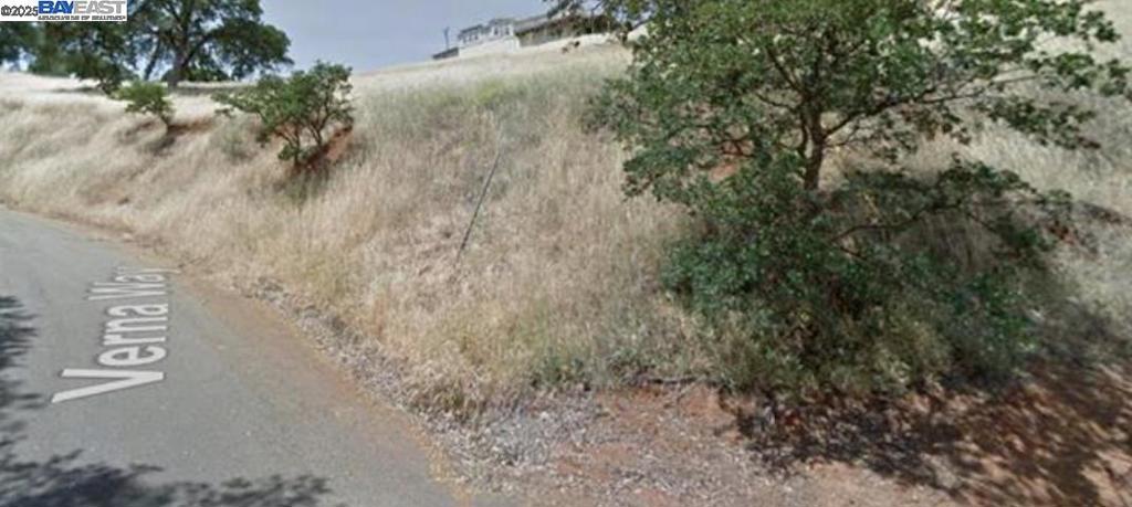 7720 Verna Way, Lucerne, CA 95458