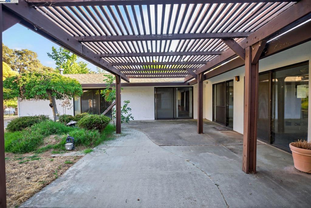 20521 Upper Hillview Dr, Sonora, CA 95370