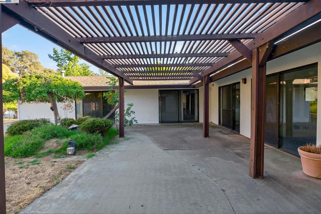 20521 Upper Hillview Dr, Sonora, CA 95370