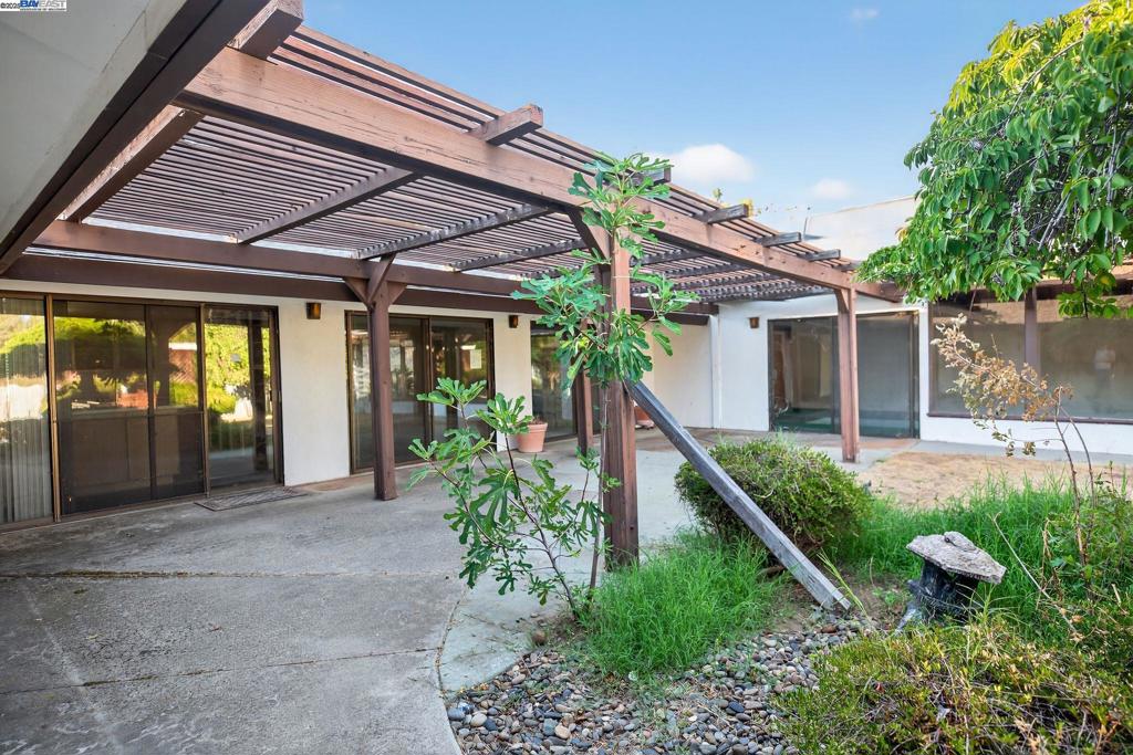 20521 Upper Hillview Dr, Sonora, CA 95370