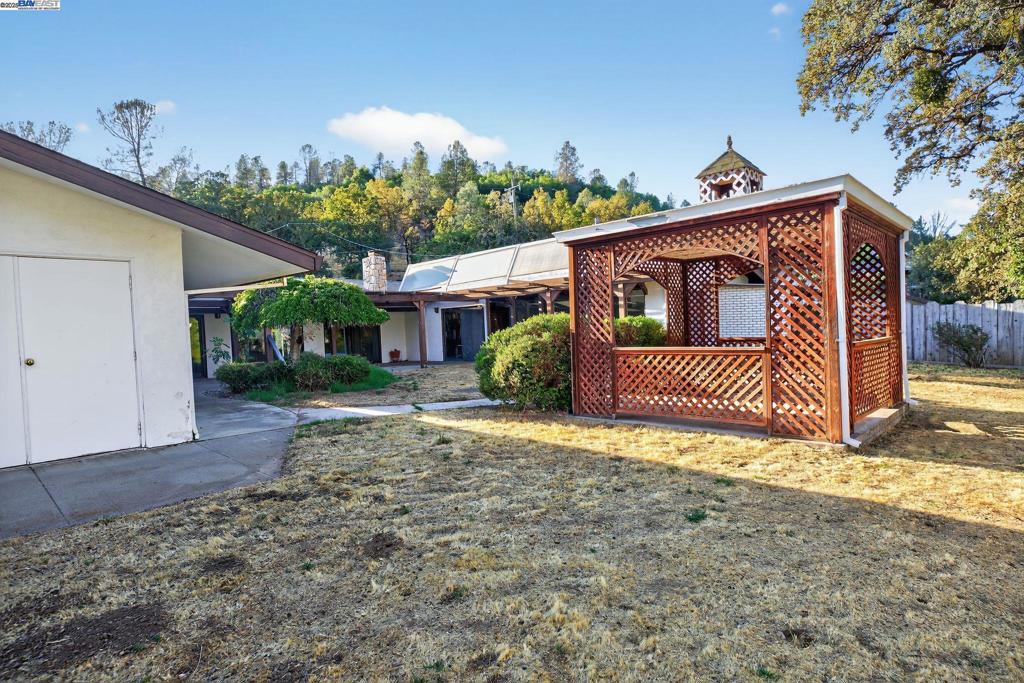 20521 Upper Hillview Dr, Sonora, CA 95370