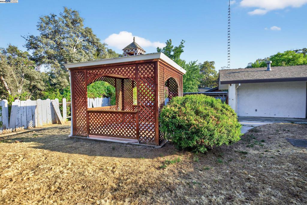 20521 Upper Hillview Dr, Sonora, CA 95370