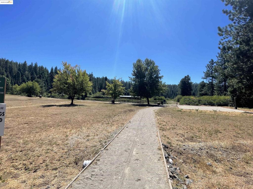 25476 Rebekah Rd, Long Barn, CA 95335