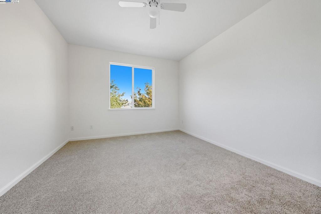 775 Sweetwood Ln, Patterson, CA 95363