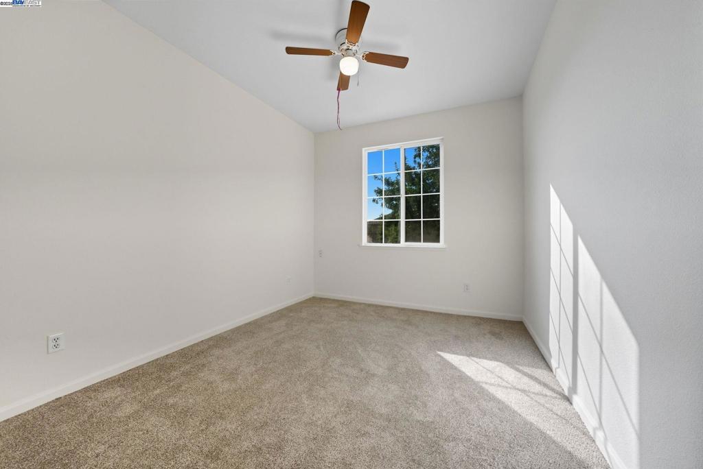 775 Sweetwood Ln, Patterson, CA 95363