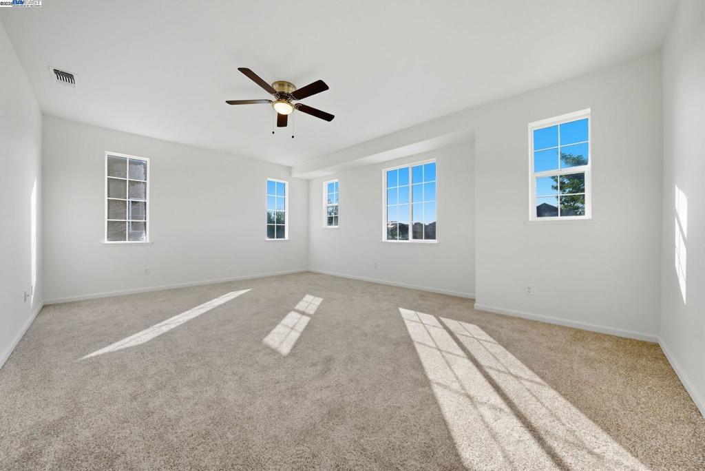 775 Sweetwood Ln, Patterson, CA 95363