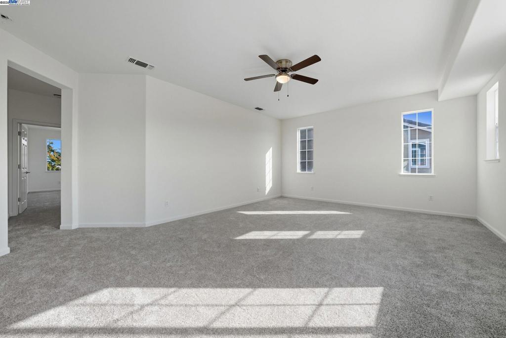 775 Sweetwood Ln, Patterson, CA 95363